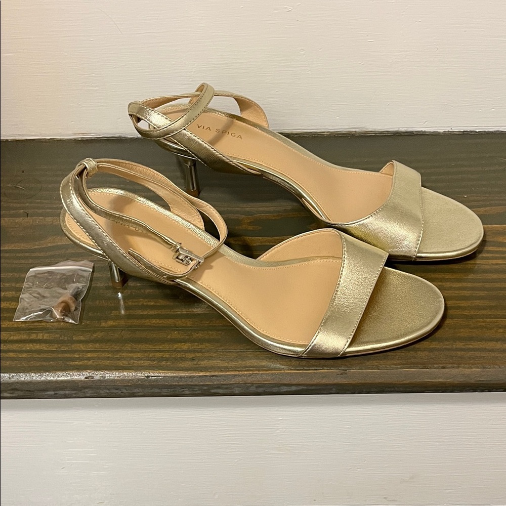 Via Spiga Gold Heels Elegant Design